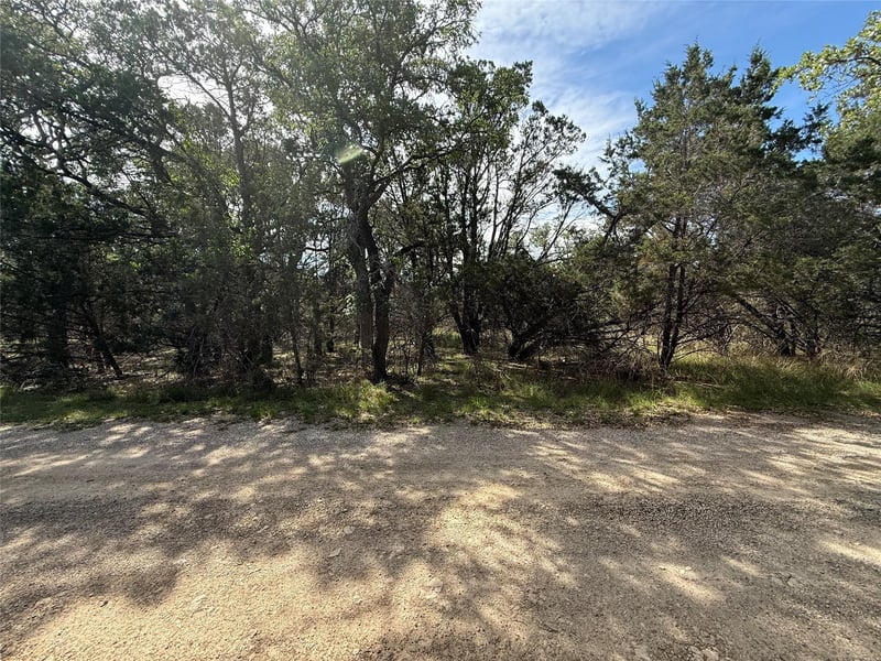 38 Heathrow LN, Wimberley, TX 78676