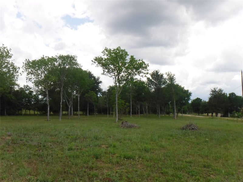 104 Riverside DR, Bastrop, TX 78602