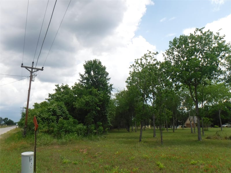 104 Riverside DR, Bastrop, TX 78602