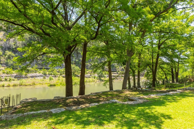 8560 River RD, New Braunfels, TX 78132