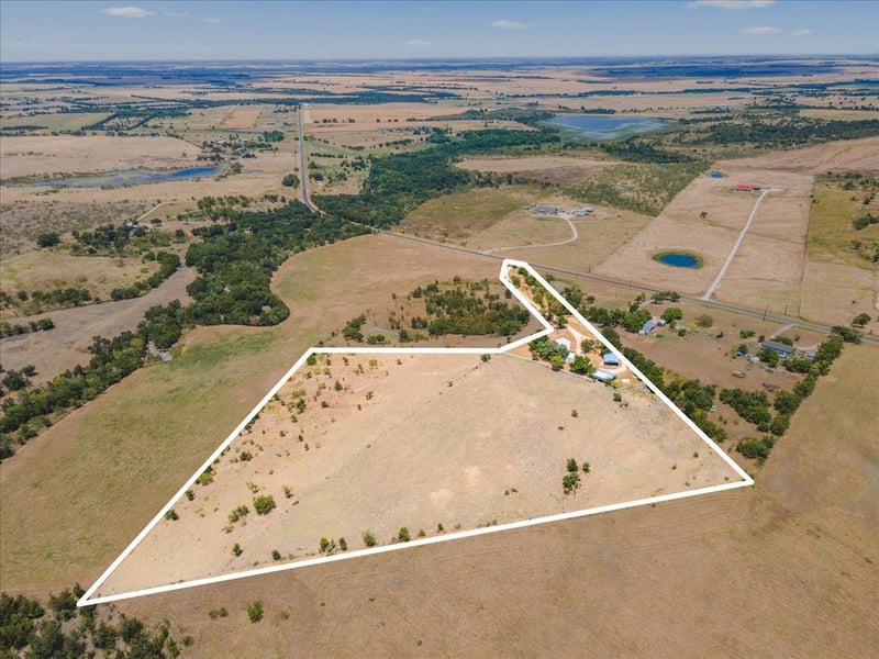1150 Cr 427, Thrall, TX 76578
