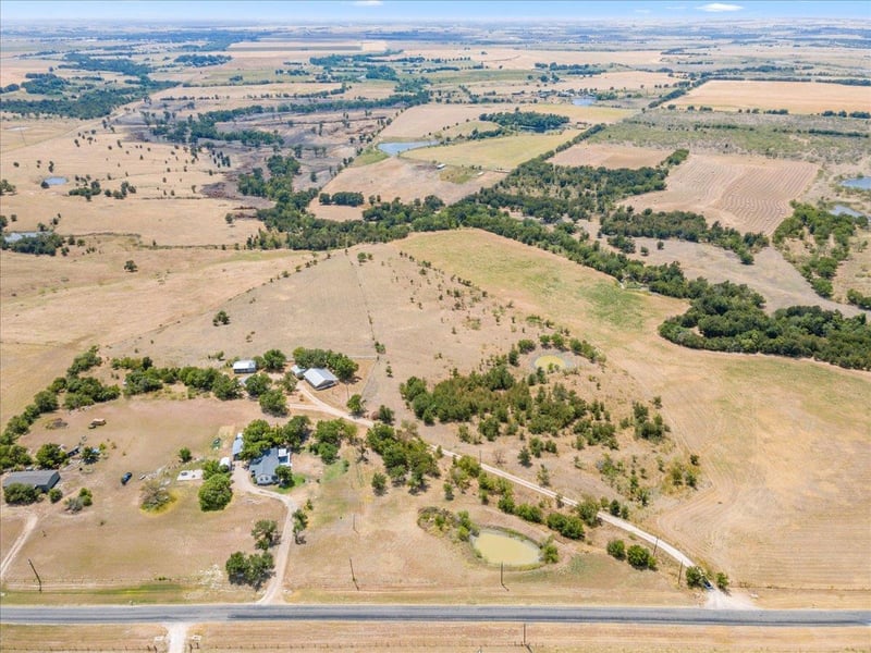 1150 Cr 427, Thrall, TX 76578