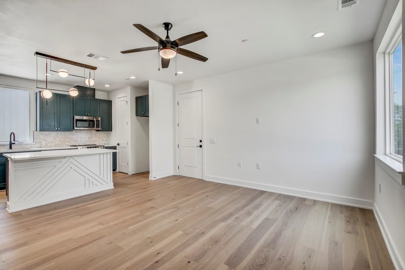 4127 12th ST #5, Austin, TX 78721