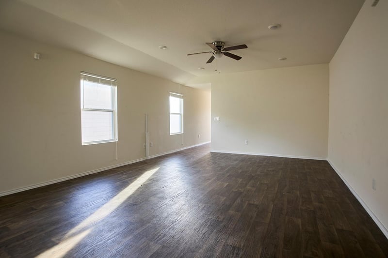 12008 Roving Ps, Elgin, TX 78621