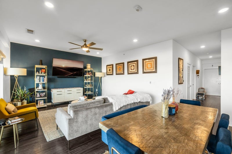 4361 Congress Ave #636, Austin, TX 78745