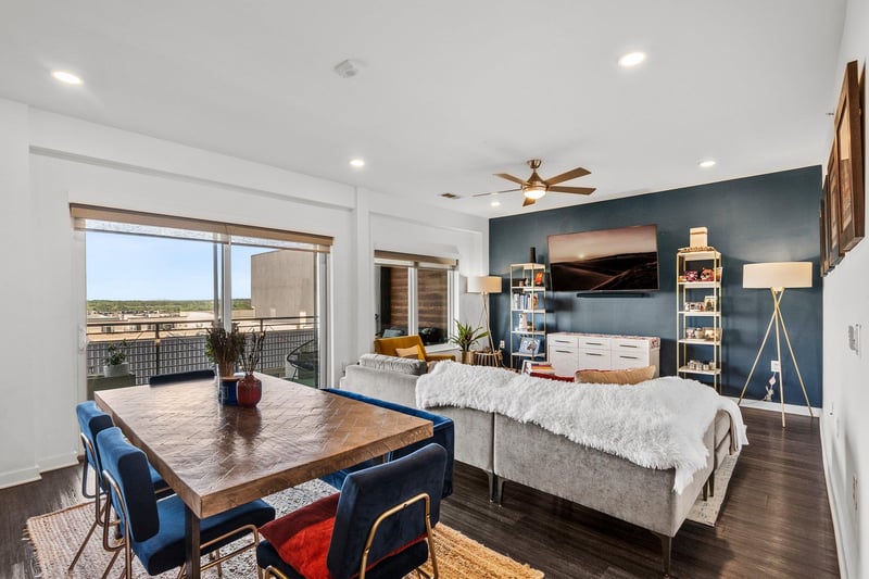 4361 Congress Ave #636, Austin, TX 78745