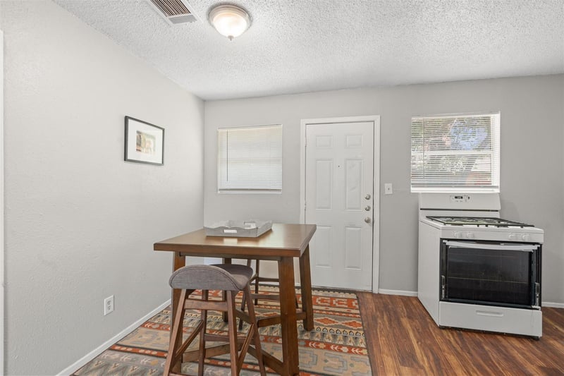 203 Anderson Ave, Round Rock, TX 78664