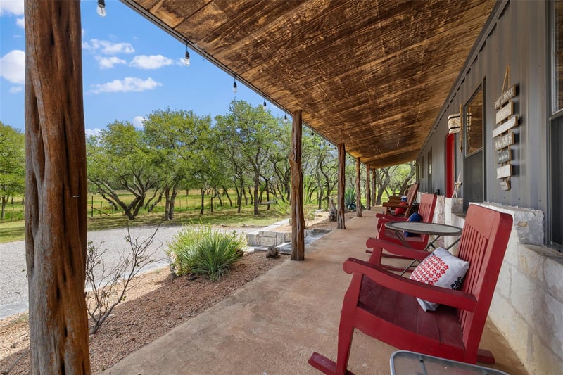 2631 Us Hwy 281, Johnson City, TX 78636