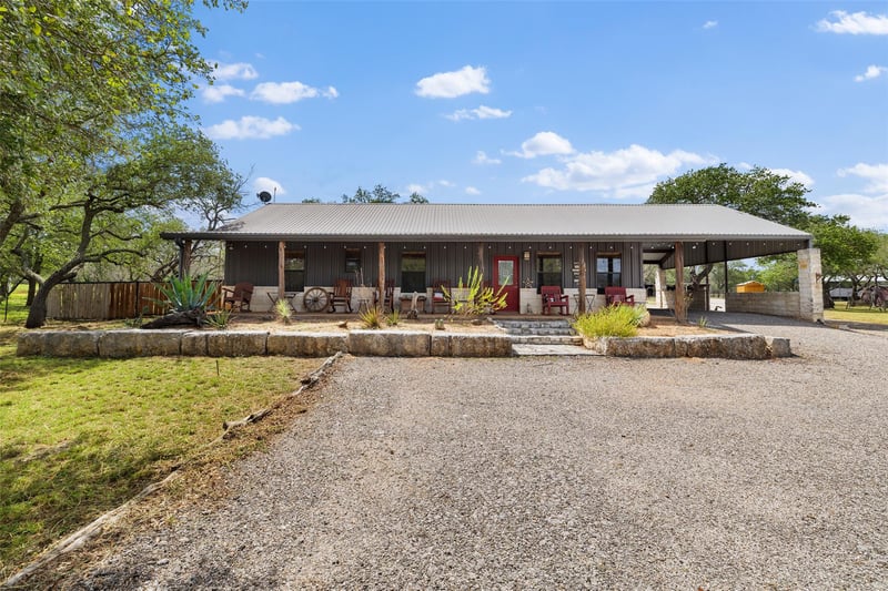 2631 Us Hwy 281, Johnson City, TX 78636