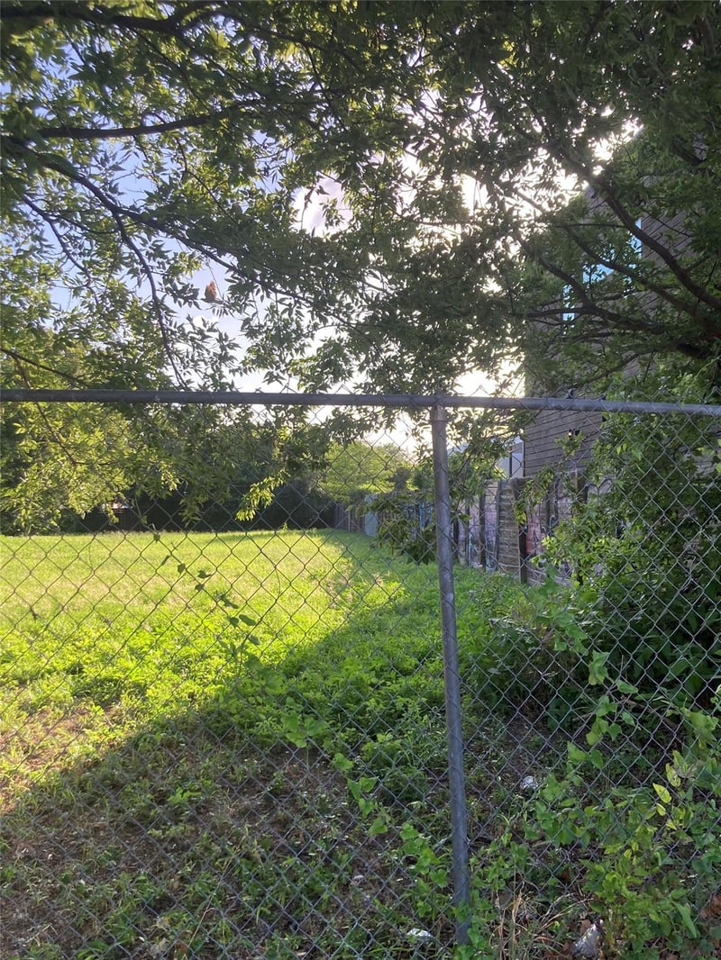 1192 B Comal ST, Austin, TX 78702