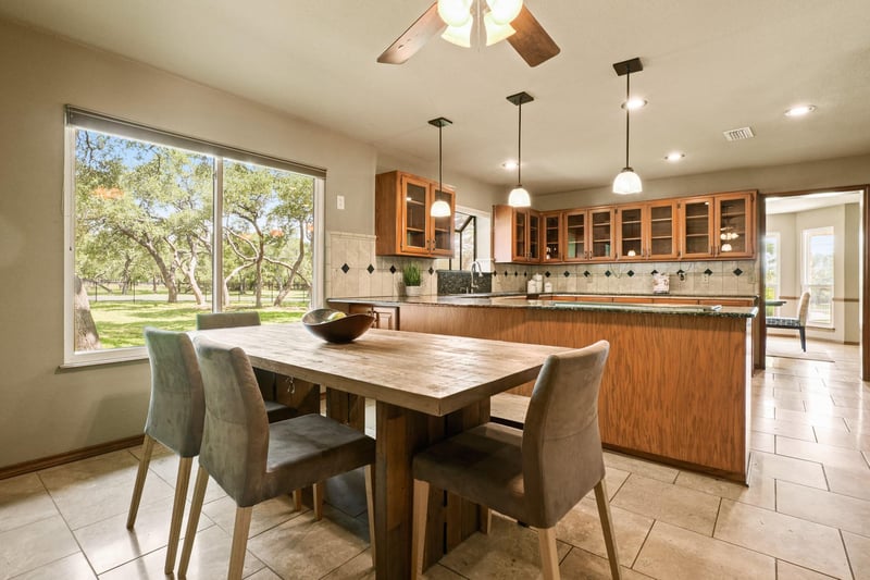 176 Logan Ranch RD, Georgetown, TX 78628