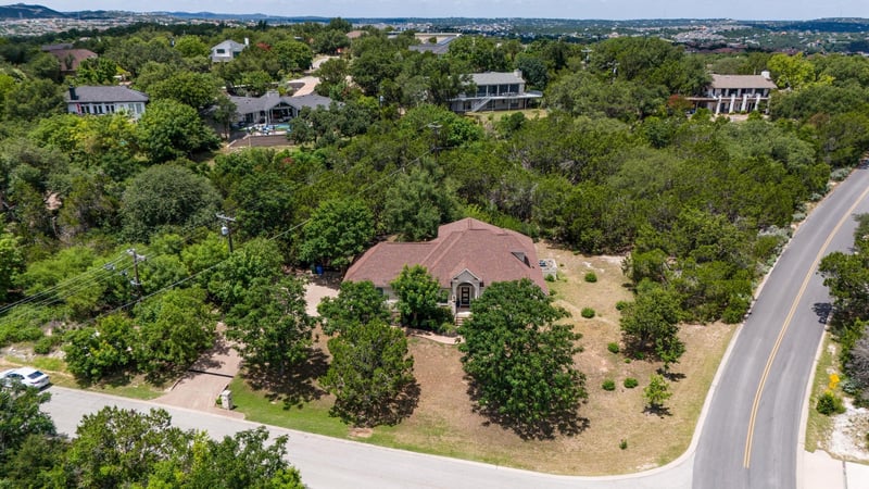 501 Flamingo BLVD, Lakeway, TX 78734