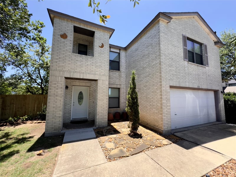 551 Abundance LN, Kyle, TX 78640