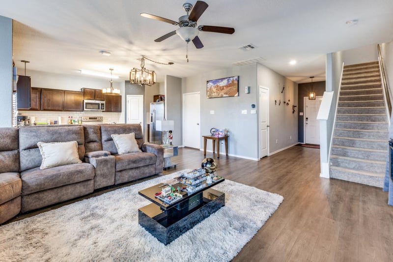 444 Major Lee LN #14H, Jarrell, TX 76537
