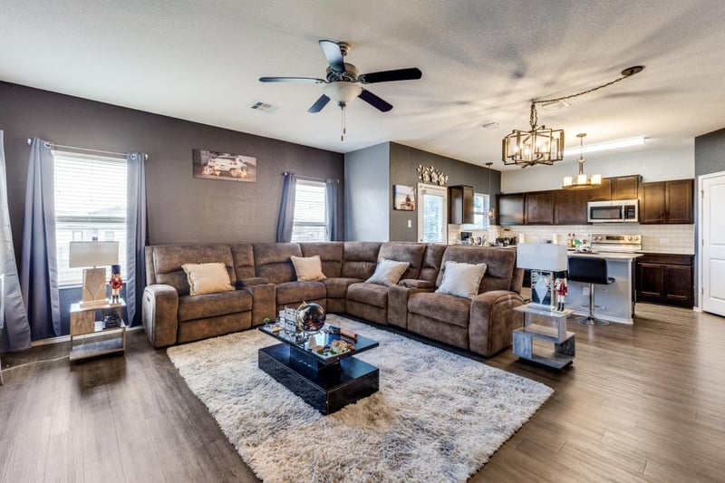 444 Major Lee LN #14H, Jarrell, TX 76537
