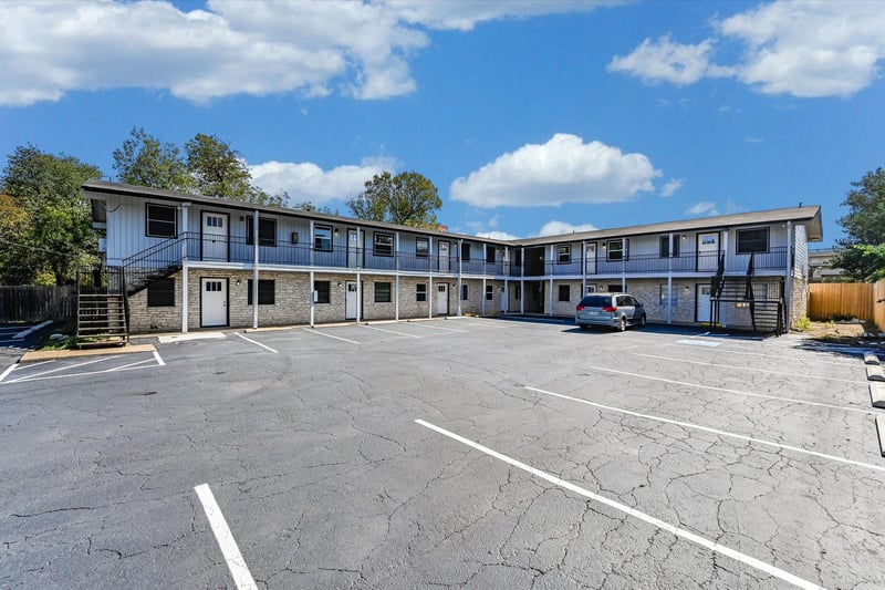 3703 Harmon Ave #206, Austin, TX 78705