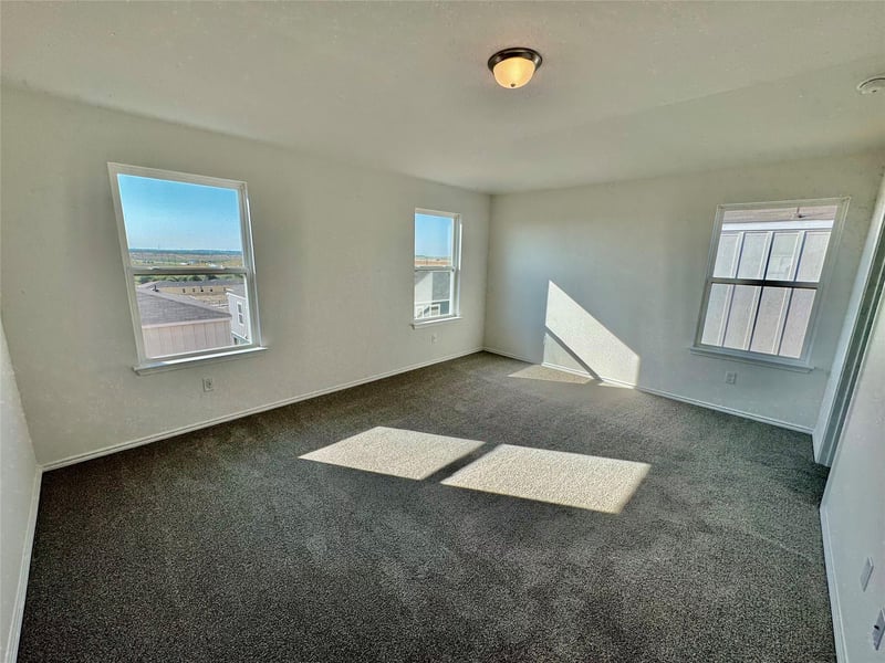 12807 Village Spun PLZ, Buda, TX 78610