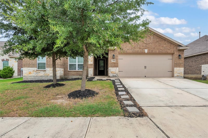 1181 Violet LN, Kyle, TX 78640