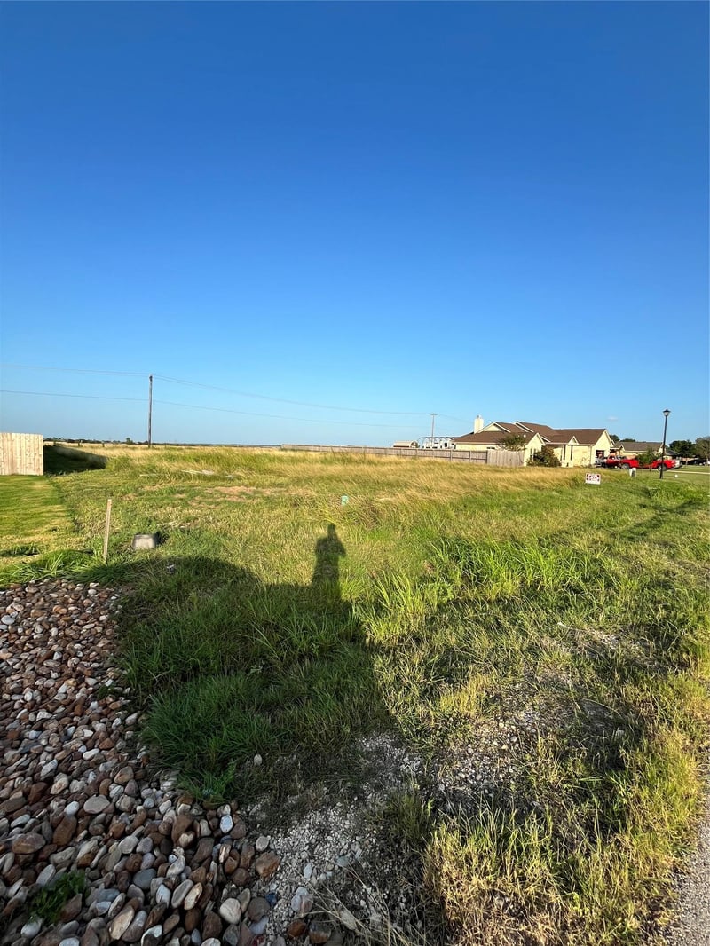 360 Meadow Valley Loop, Jarrell, TX 76537