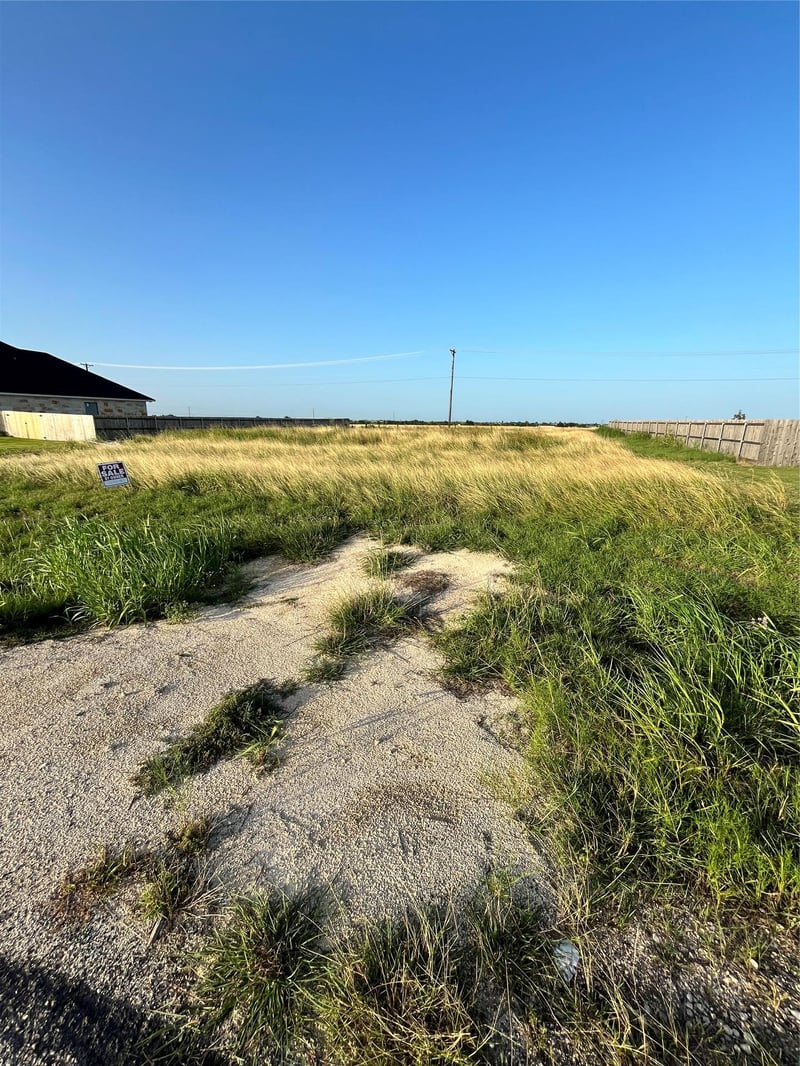 360 Meadow Valley Loop, Jarrell, TX 76537