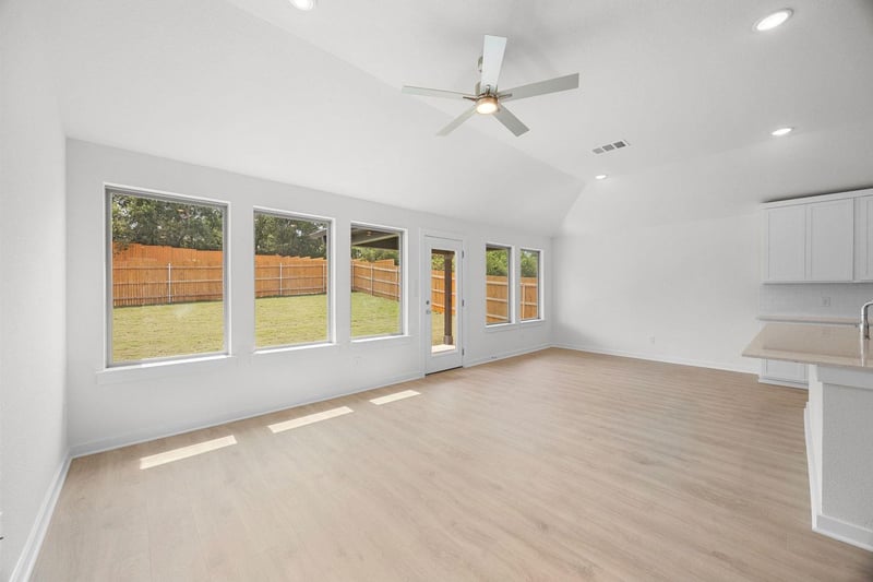 313 Sepulveda ST, Hutto, TX 78634