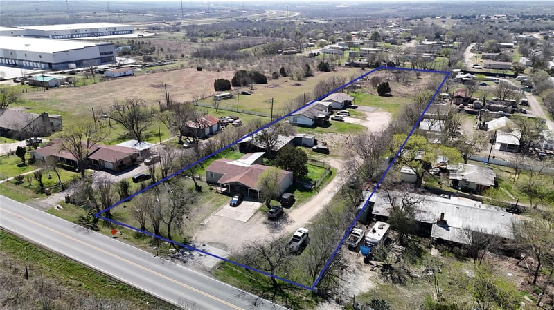10707 Mcangus RD, Del Valle, TX 78617