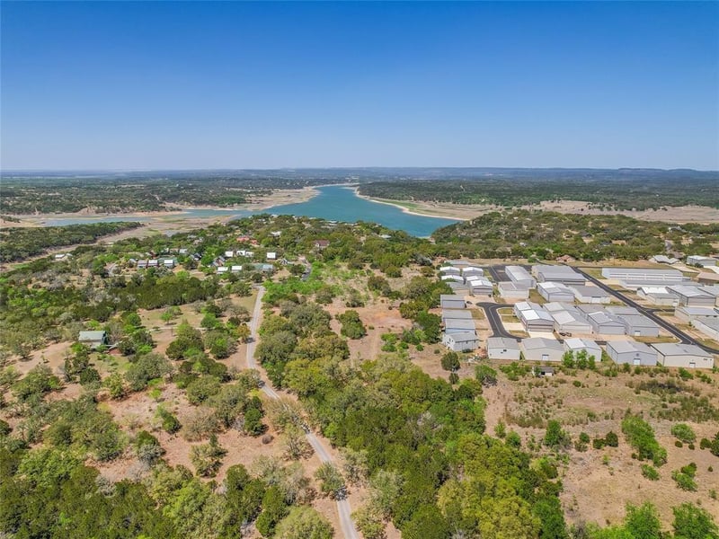200 Soda Creek RD, Spicewood, TX 78669