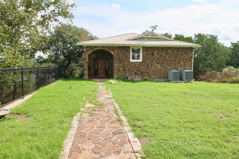 20700 Lakeshore DR, Spicewood, TX 78669
