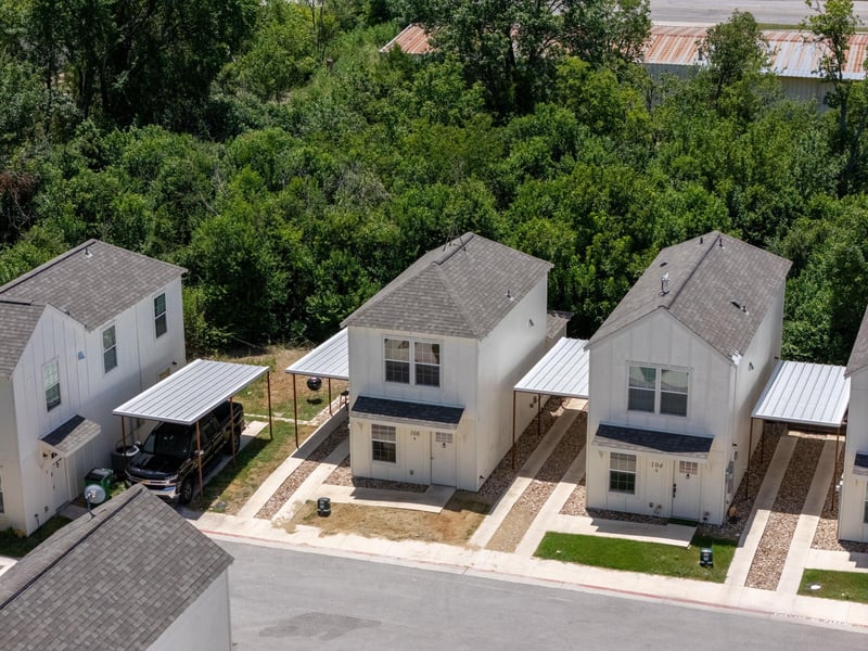 230 Debus DR #108 B, Taylor, TX 76574