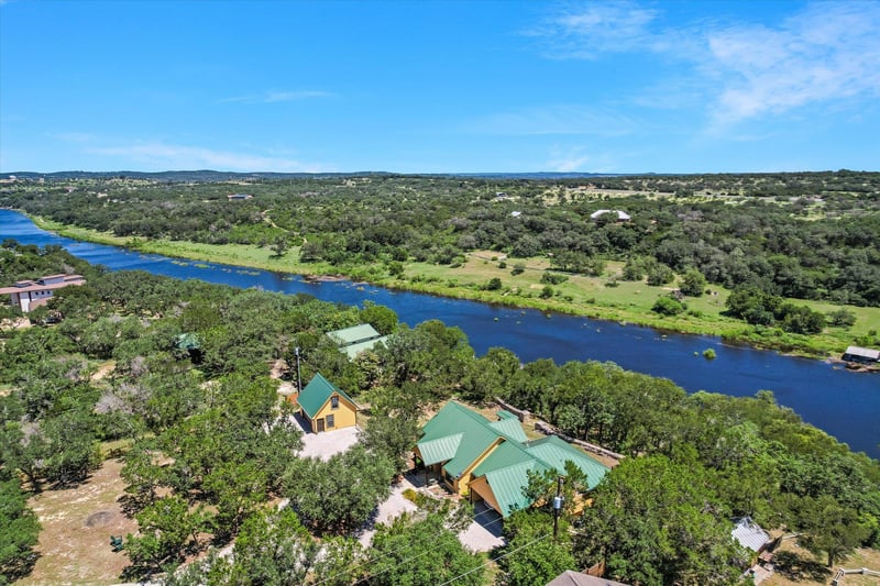 24240 Spur TRL, Spicewood, TX 78669