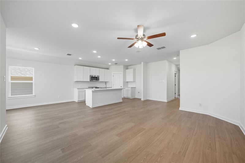 116 Crow Valley DR, Jarrell, TX 76537
