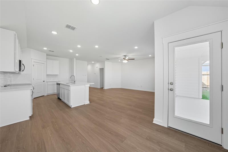 116 Crow Valley DR, Jarrell, TX 76537