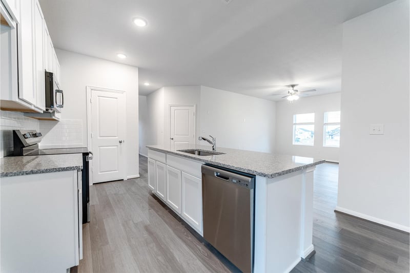 740 Barbary Coast LN, Jarrell, TX 76537