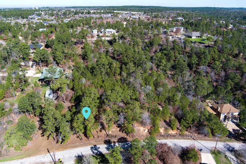 222 Makaha DR, Bastrop, TX 78602