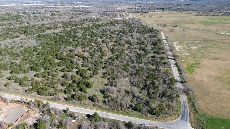 000 Gaines RD, Cedar Creek, TX 78612