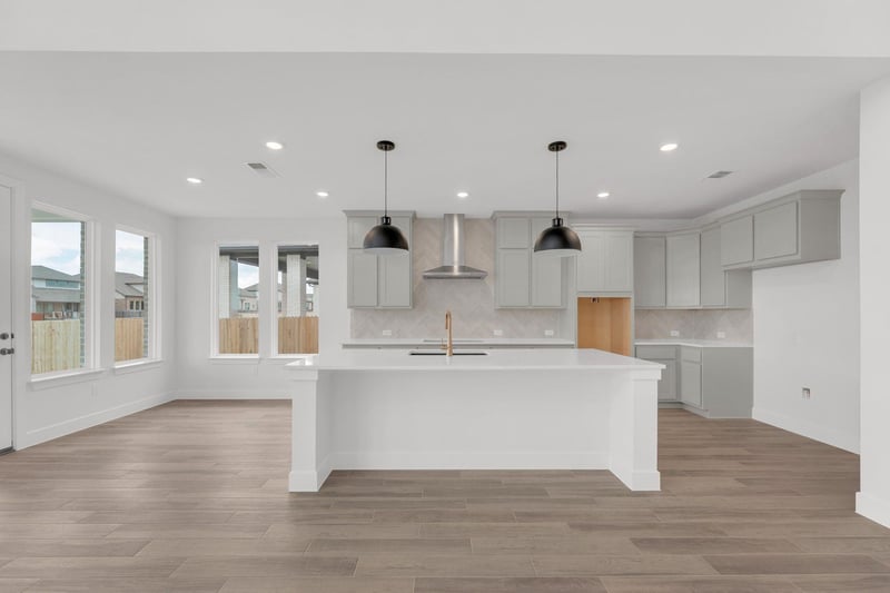 173 Montecilo DR, Liberty Hill, TX 78642