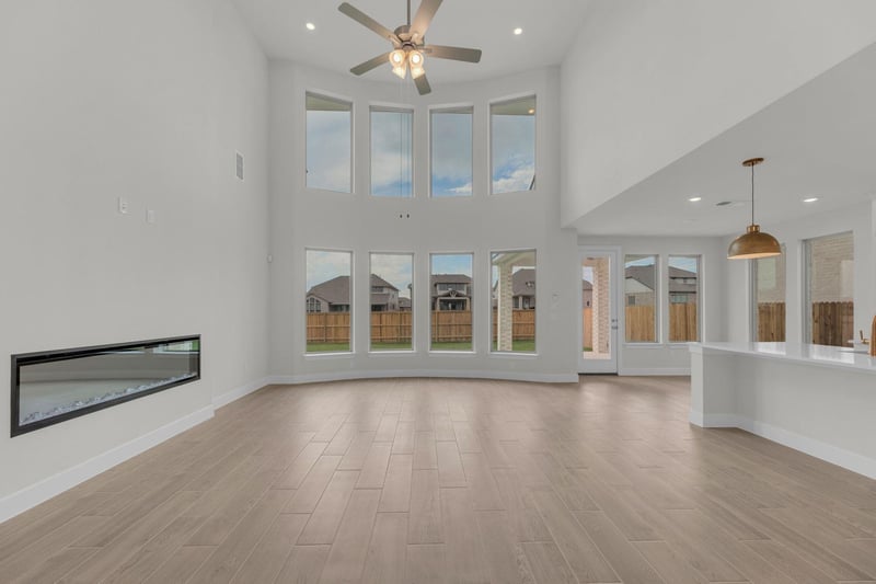 161 Montecilo DR, Liberty Hill, TX 78642