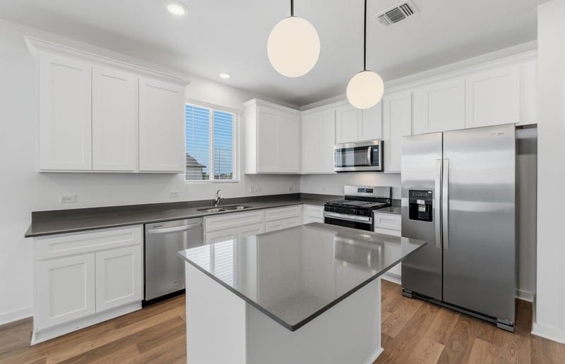 105 Lindheimer LN, San Marcos, TX 78666