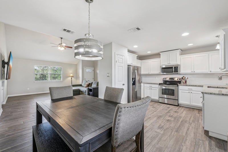 165 Cattlemens DR, Bastrop, TX 78602