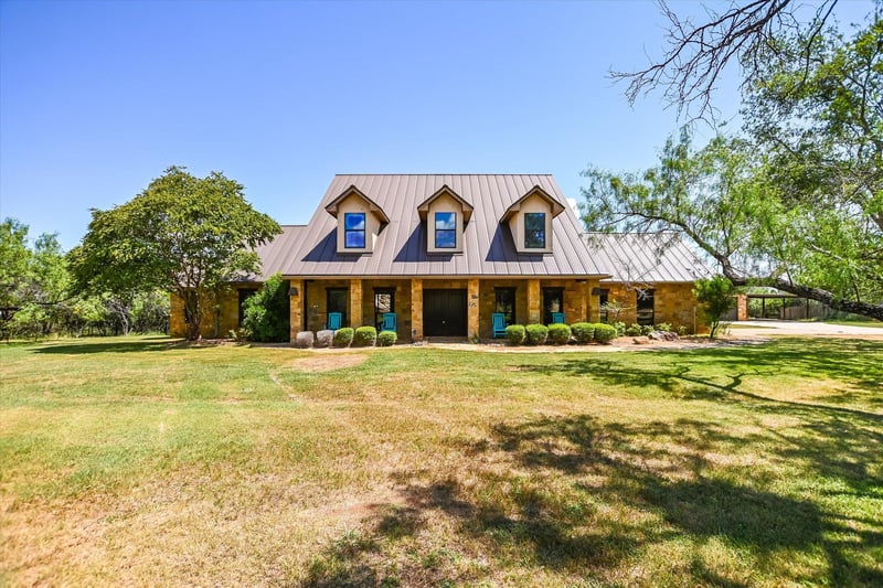 104 The Hills LN, Horseshoe Bay, TX 78657