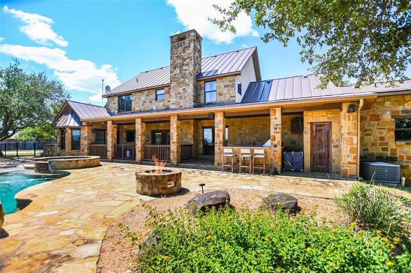 104 The Hills LN, Horseshoe Bay, TX 78657