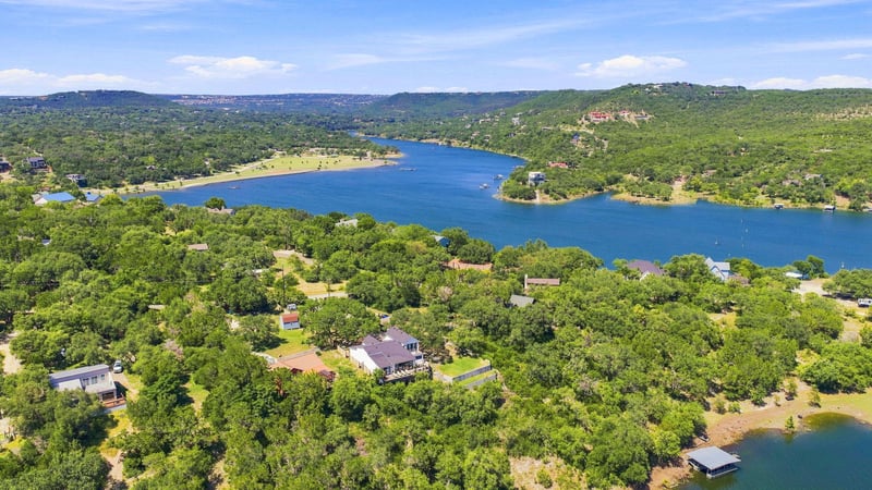 17307 E Reed Parks RD, Jonestown, TX 78645