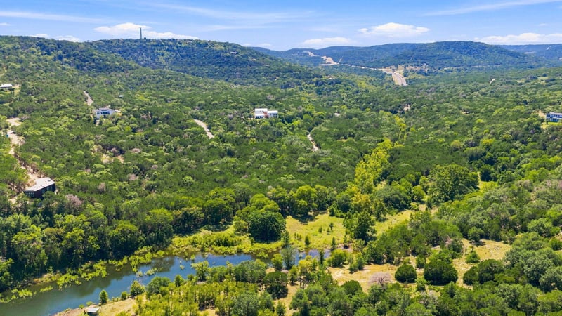 17307 E Reed Parks RD, Jonestown, TX 78645