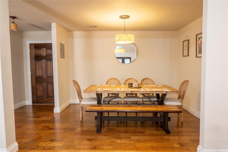 2107 Emerald Isle DR, Leander, TX 78641