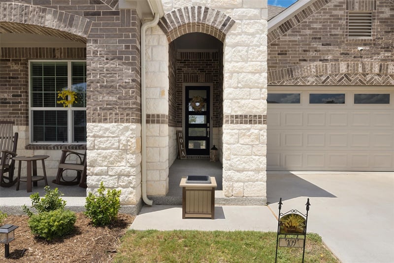 109 Rambling Rapids DR, Georgetown, TX 78628