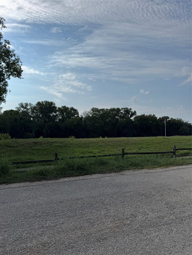 736 Riverside DR, Bastrop, TX 78602