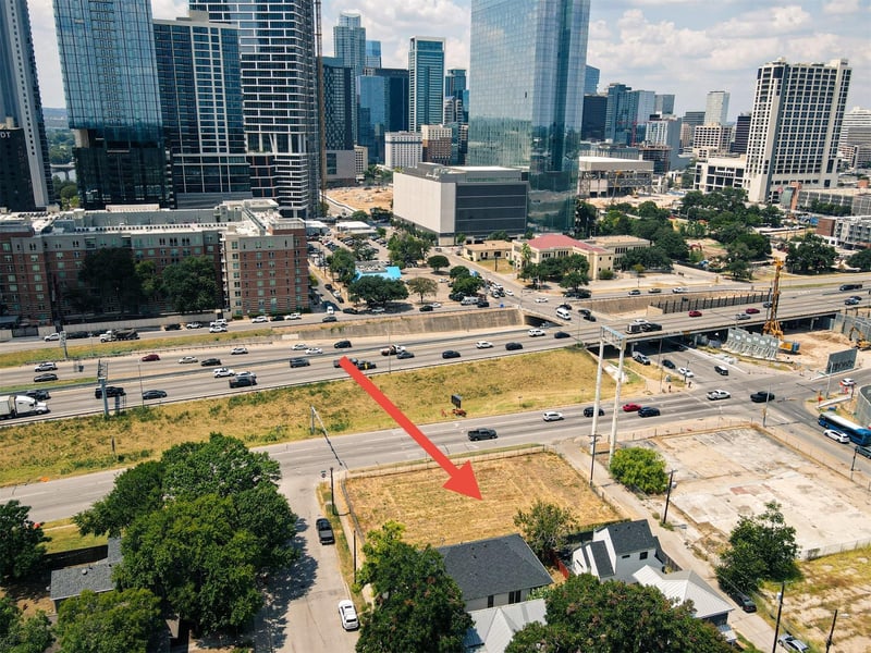 900 - 806 Willow ST, Austin, TX 78702