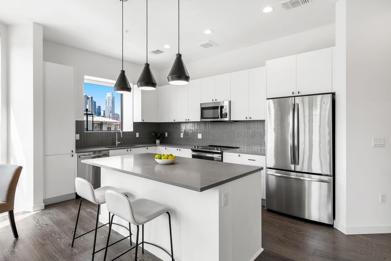 800 Embassy DR #337, Austin, TX 78702