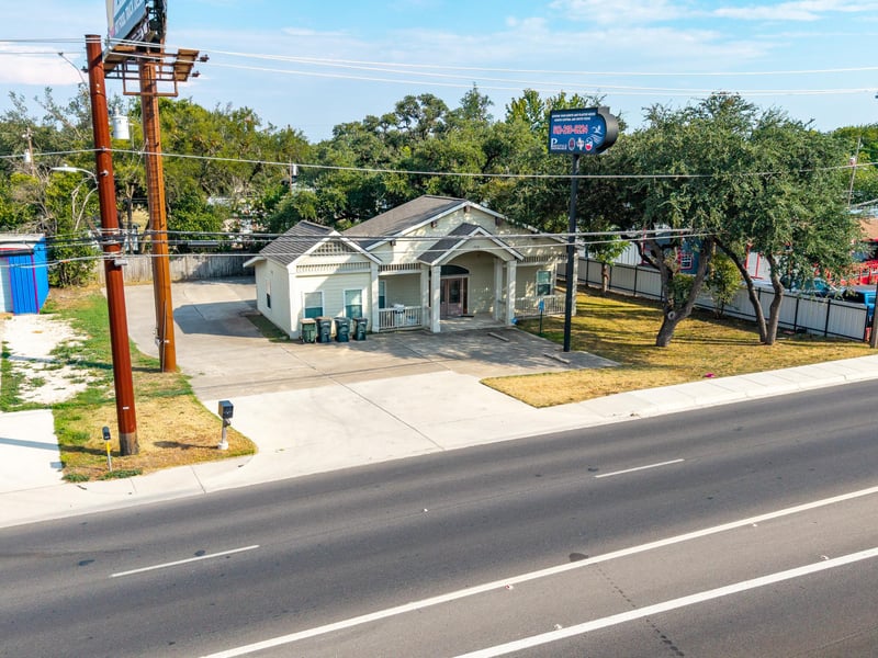 1712 Interstate 35 Freeway, San Marcos, TX 78666