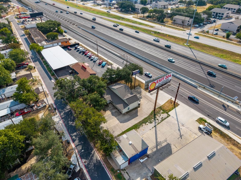 1712 Interstate 35 Freeway, San Marcos, TX 78666